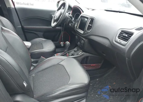 2021 Jeep Compass Trailhawk 4X4 из США, поврежденный, VIN 3C4NJDDB6MT557087